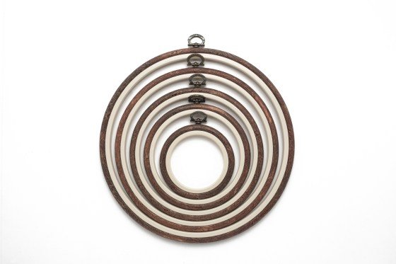 15KADLASSTRxx[ROUND FRAME WOOD](PLASTIC) 560x560